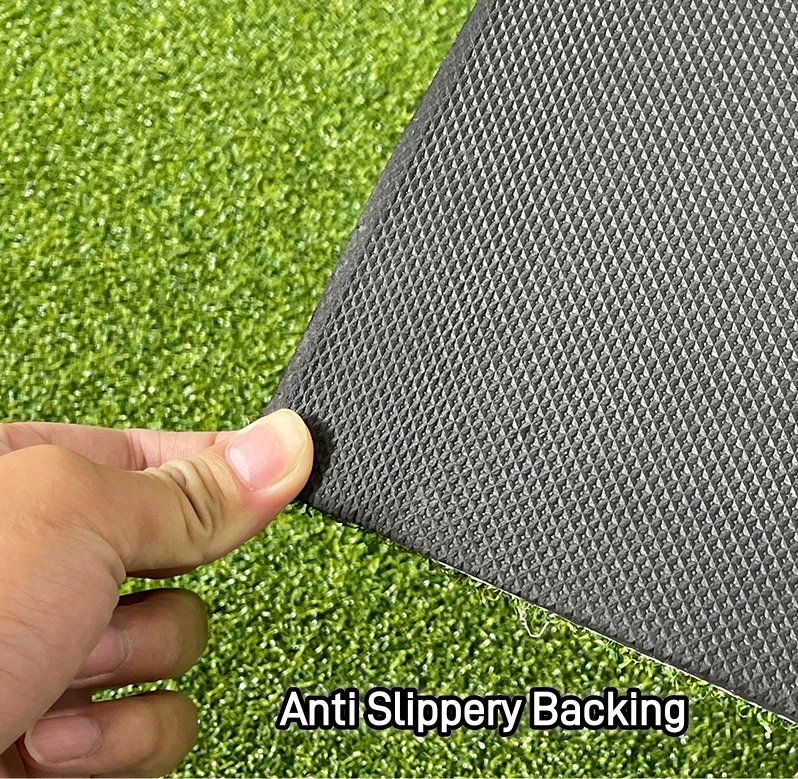 

OEM Size 4-in-1 Thickened Golf Hitting Practice Mat Outdoor Indoor Golf Mat with 4 Interchangeable Mini Turf for Practice