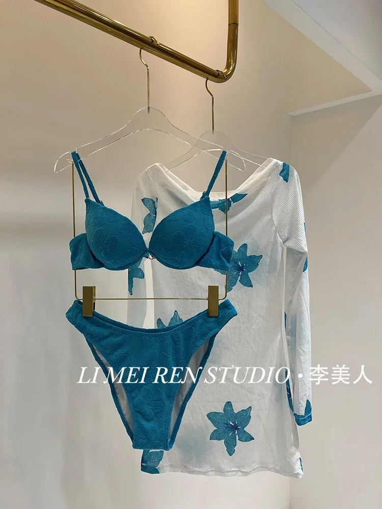 New Charming long sleeved hooded bikini swimsuit set for women's beach vacation