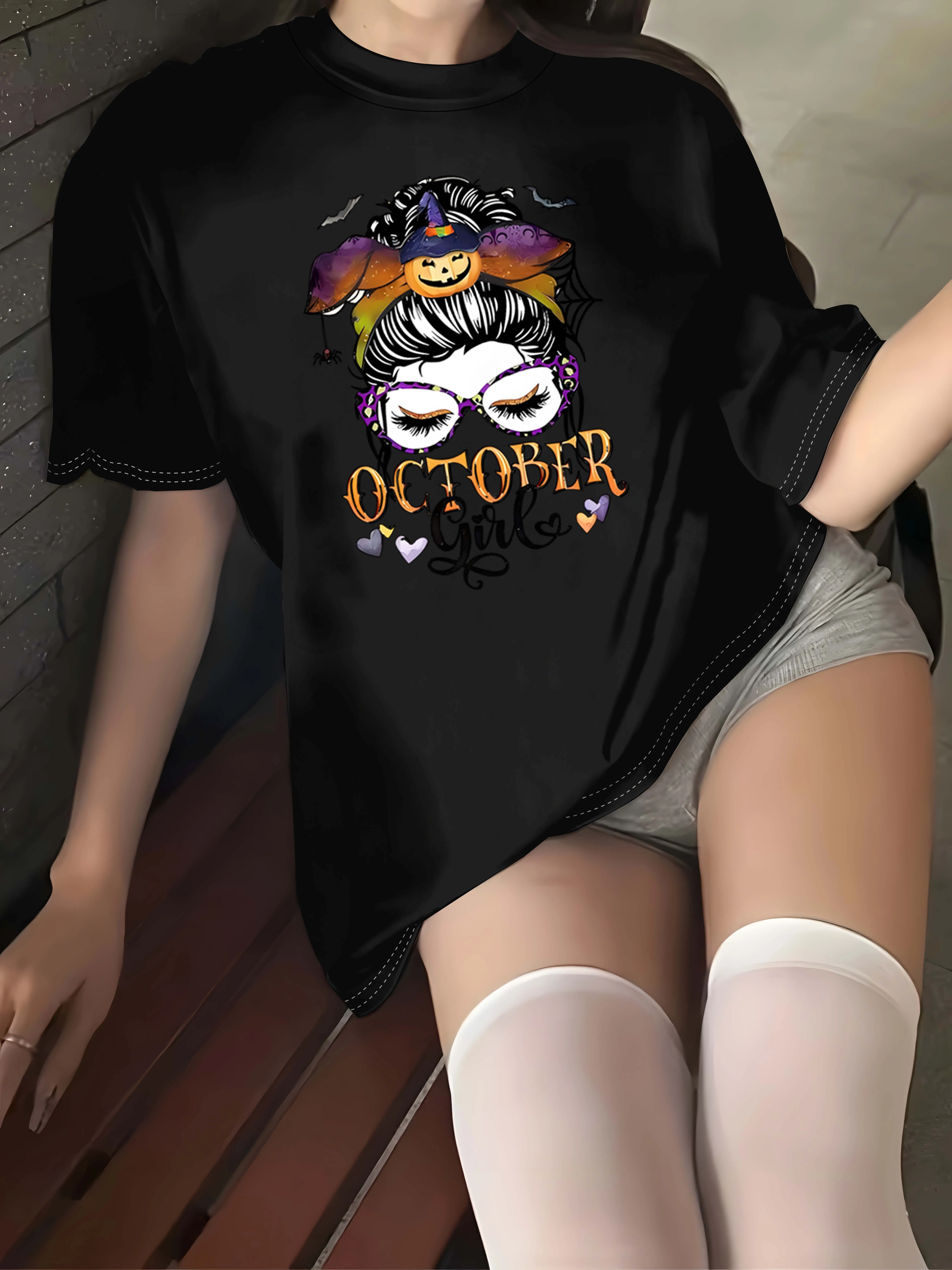 Stilvolles Plus-Size-Outfit für den Oktober mit lustigem Halloween-Themen-Design