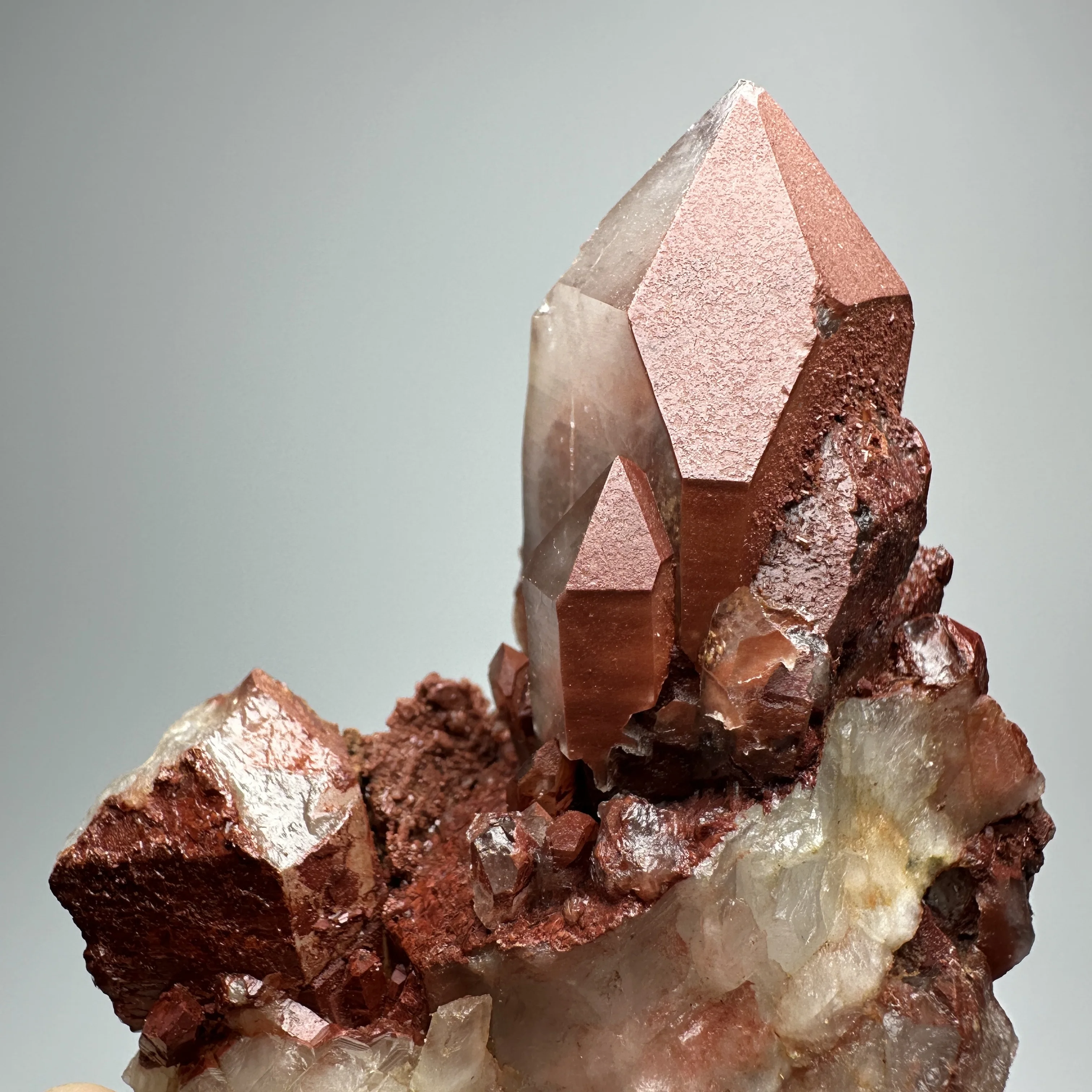 Cristal de Quartz Rouge Naturel - Spécimen de Grappe de Cristaux - Pierre Minérale Brute de Shanxi pour la Décoration Intérieure et la Collection