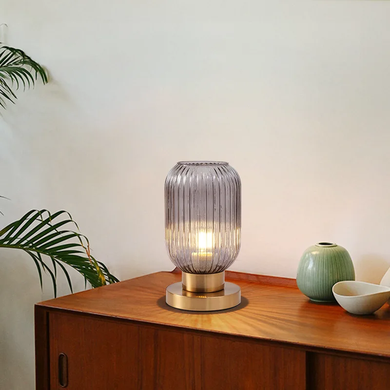 

Минималистичный стеклянный светодиодный торшер с тыквой, скандинавский ретро светильник, прикроватная тумбочка для спальни, гостиной, кабинета, атмосфера в помещении, светильник