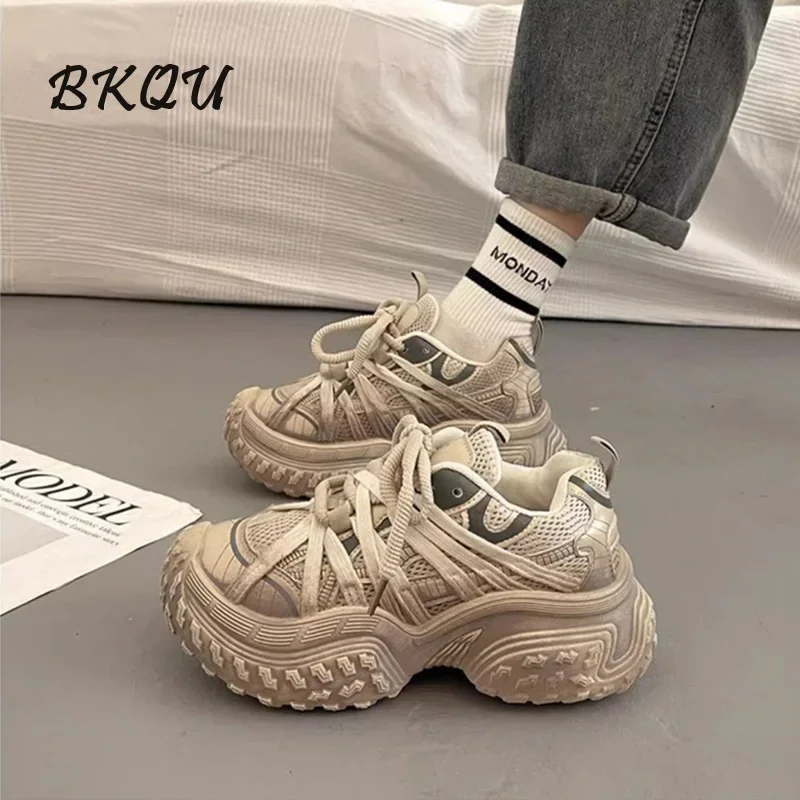 

BKQU Blast Street Thick Soled Daddy Shoes Female Increase 2024 New Autumn De Training Breathable Casual Sports Shoes