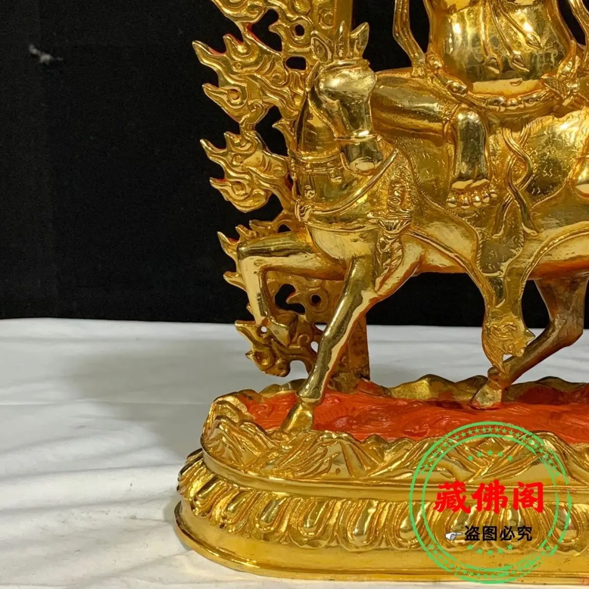 One-foot auspicious Tianmu pure copper protector Tibetan Buddha statue 10-inch auspicious Tianmu bronze statue hollow gold-plate