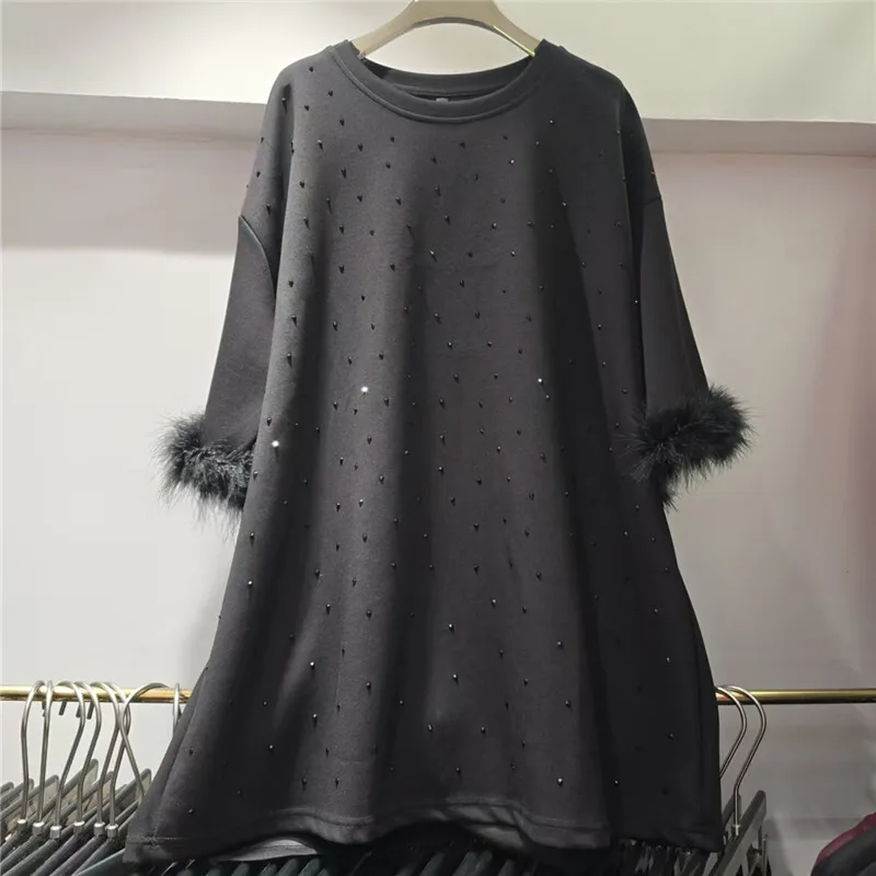 DEAT Women's T-shirt Loose O-neck Short Sleeve Full Diamonds Spliced Feathers Solid Color Tops 2025 Spring New Fashion 29L9195