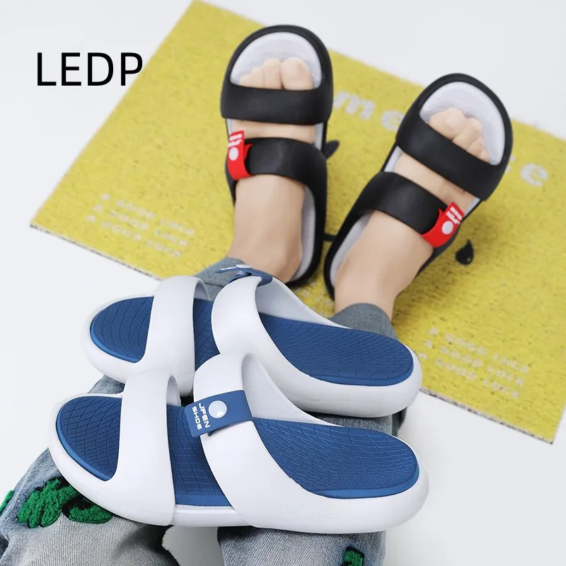 Chinelos dos homens Novo Na Moda Casual Plataforma Sandálias Flip Flop Quatro Estações Praia Chinelos Original Best Sellers Em Produtos