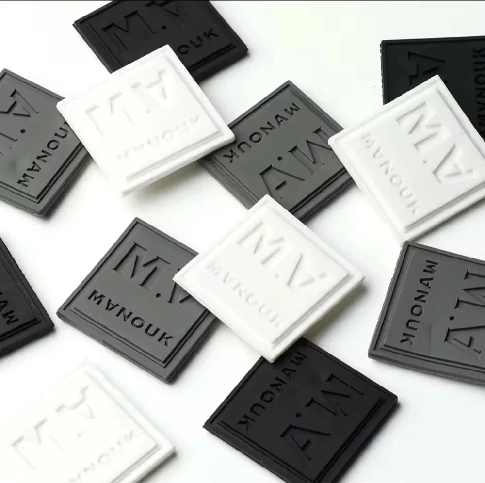 

TC Heat Transfer Label 3D Silicone Hot Stamping Soft Label Fabric Chest Label Custom Logo Branding Logo