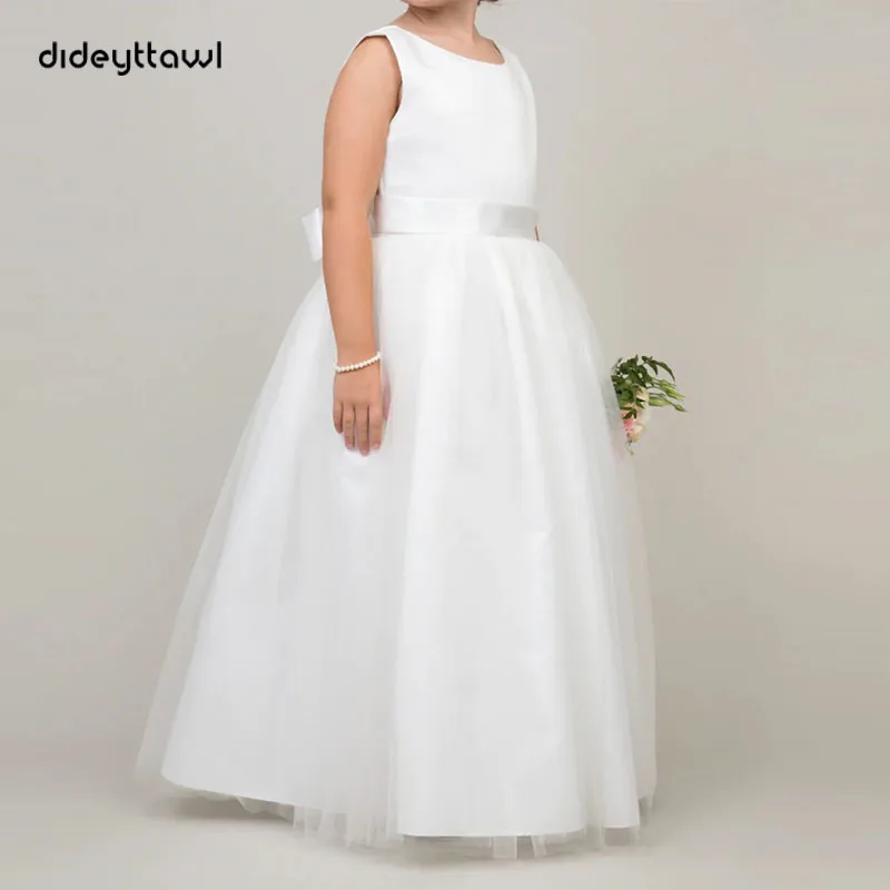 Dideyttawl Simple Flower Girl Dresses For Wedding Soft Satin Junior Kid Party Dress Sleeveless First Communion White