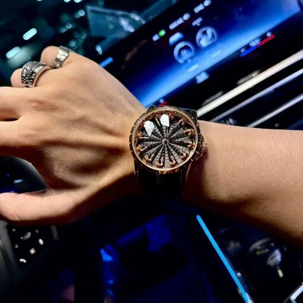 

Элитные, модные часы с уникальным дизайном циферблата для мужчин, кожаный ремешок, 3D-фигурка в качестве украшения, кварцевые часы, уникальные и стильные мужские наручные часы, подходят для повседневной носки/уличного стиля, незаменимые для модного улично