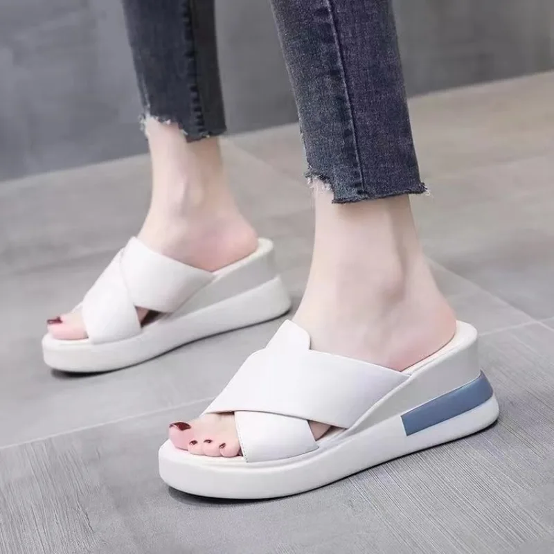 Comfortable Fashion Muffin Thick Bottom Slope Heel Women's Sandals Back Empty Snap Sandals Light Sandals Fashion Slippers