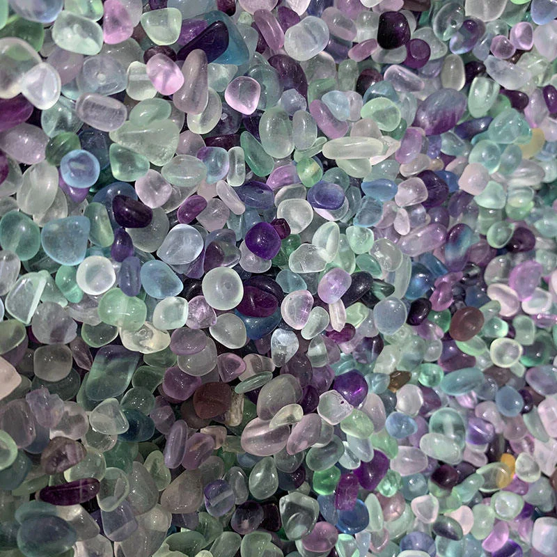 Natürliche Kristallsteine, bunte Fluorit-Edelsteine, polierte Steine zur Heilung und Heimdekoration – Detail 4