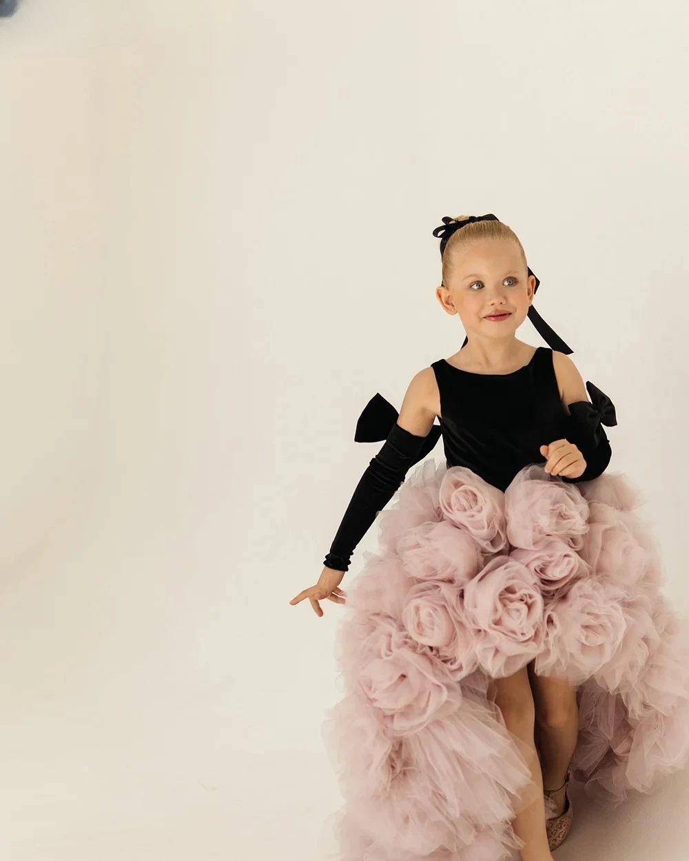 Pink Tulle Flower Girl Dresses High O Neck Sleeveless Ball Gown Sweap Train Birthday Party Dress Customized
