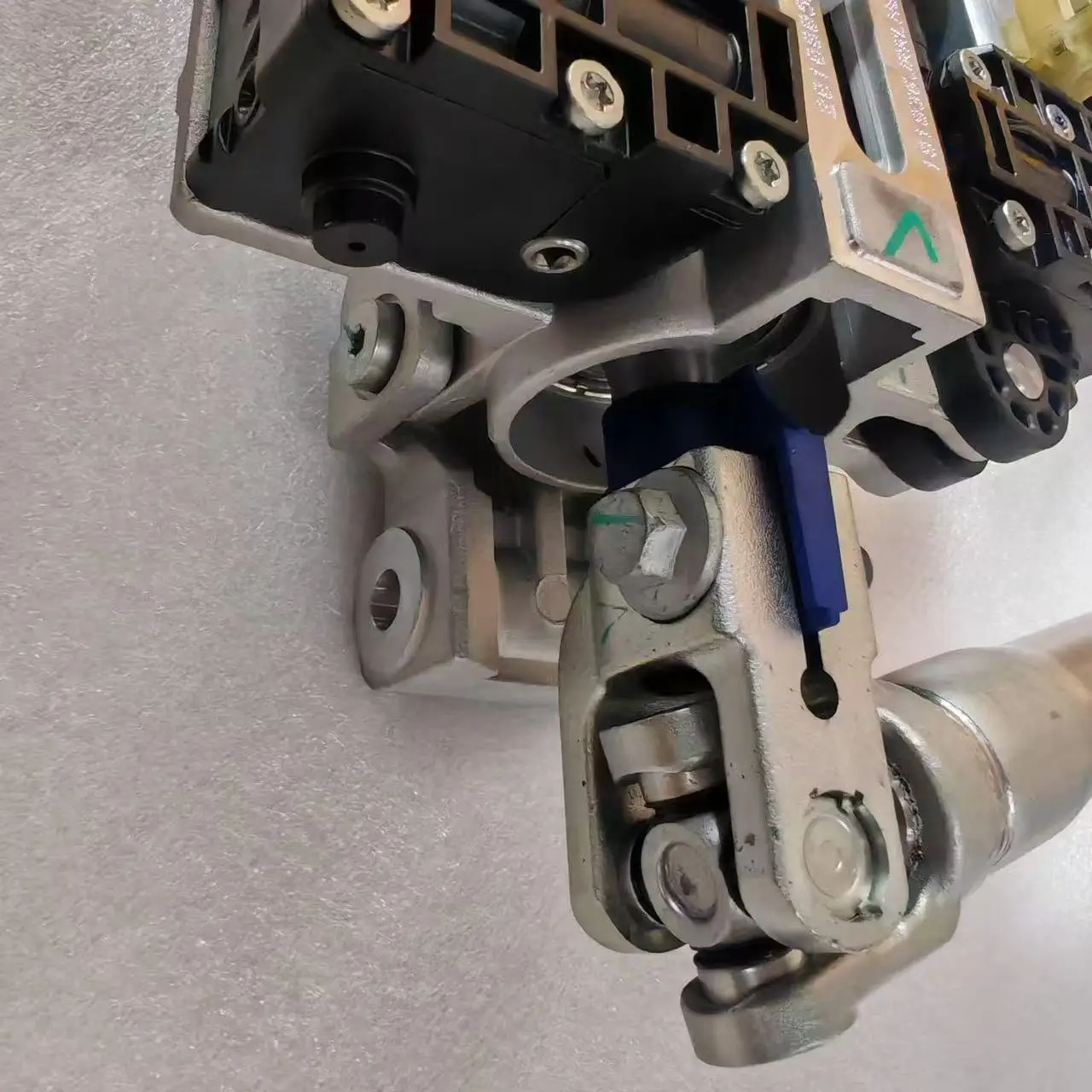 High Quality Four-Cylinder Diesel Engines Fuel Pumps New Condition STEERING COLUMN MID SHAFT 201000521AA for Chery T22/T26