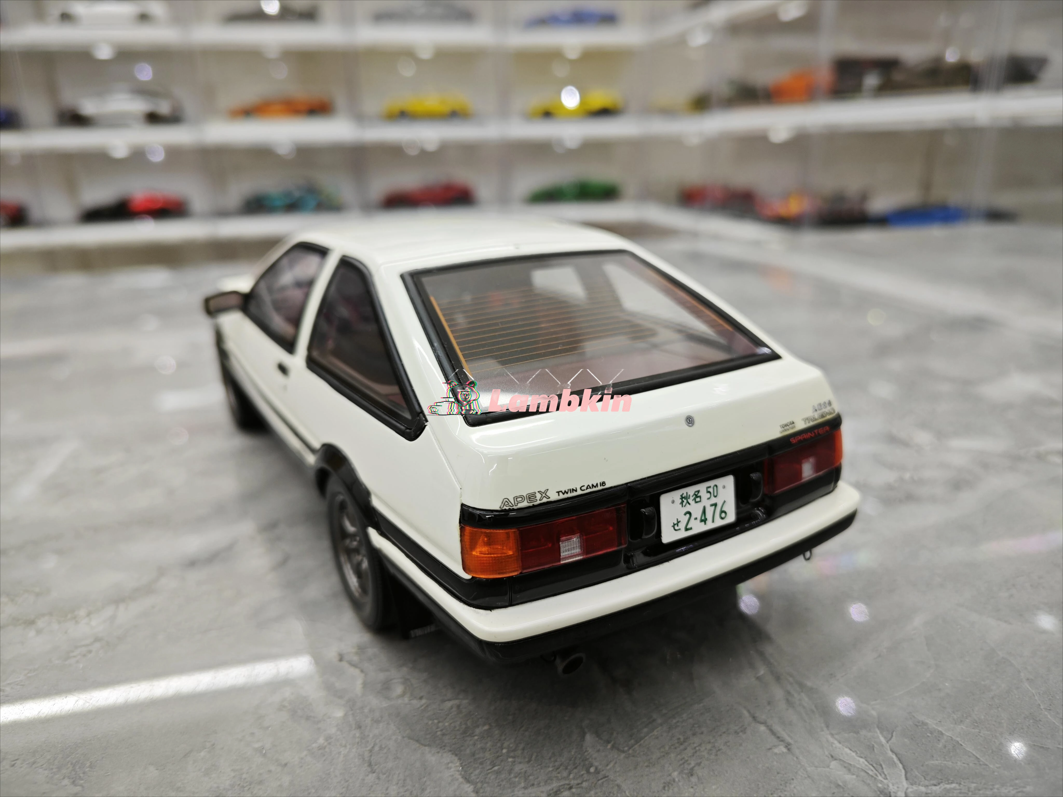 OTTO ae86 cabezales D SPRINTER TRUENO modelo de coche de simulación 1/18 coche de resina no se puede abrir regalo de colección