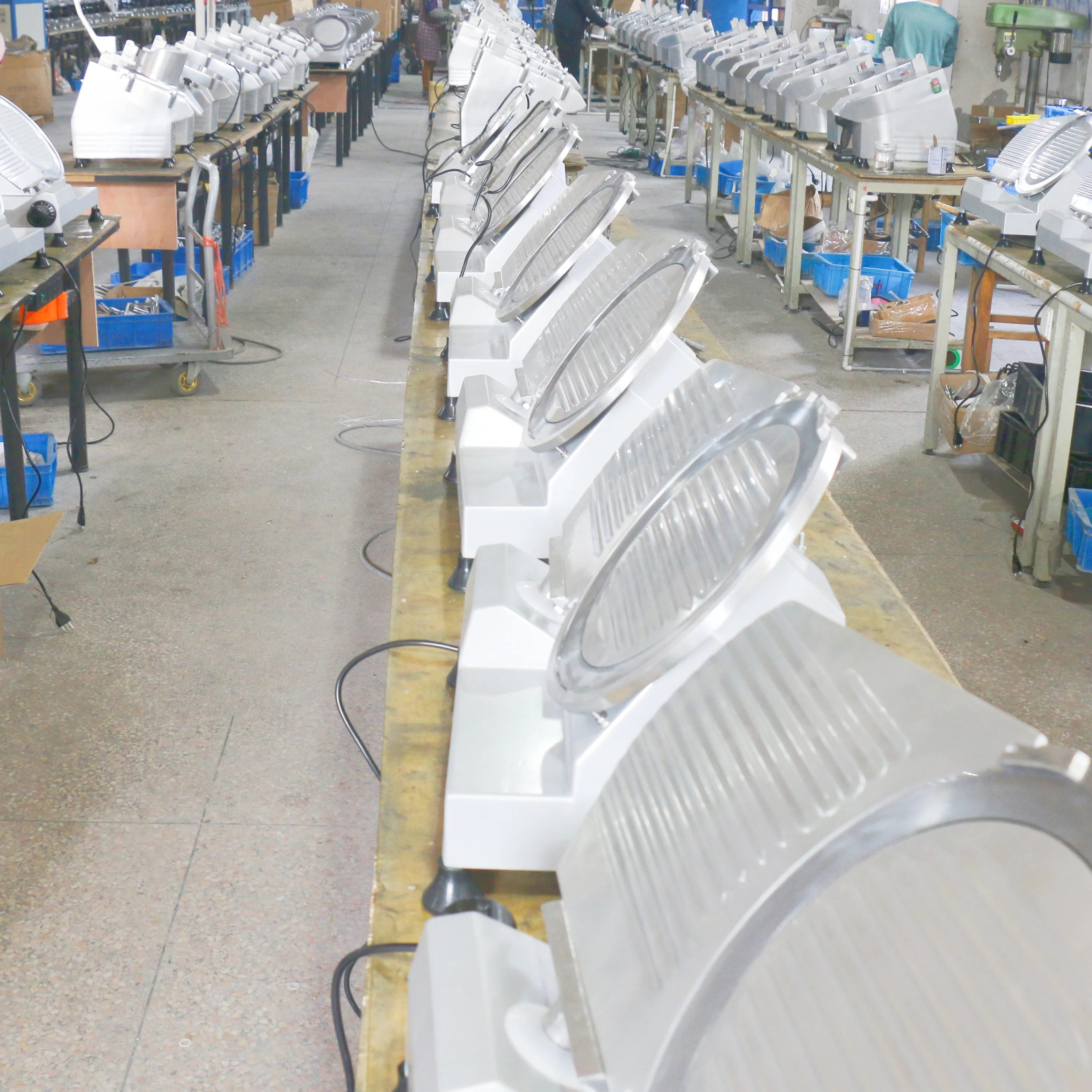 9.84in Carbon Steel Blade 240W Commercial Semi-Automatic Meat Slicer -250A 0.1-12mm Slice Thickness Frozen Meat Slicer