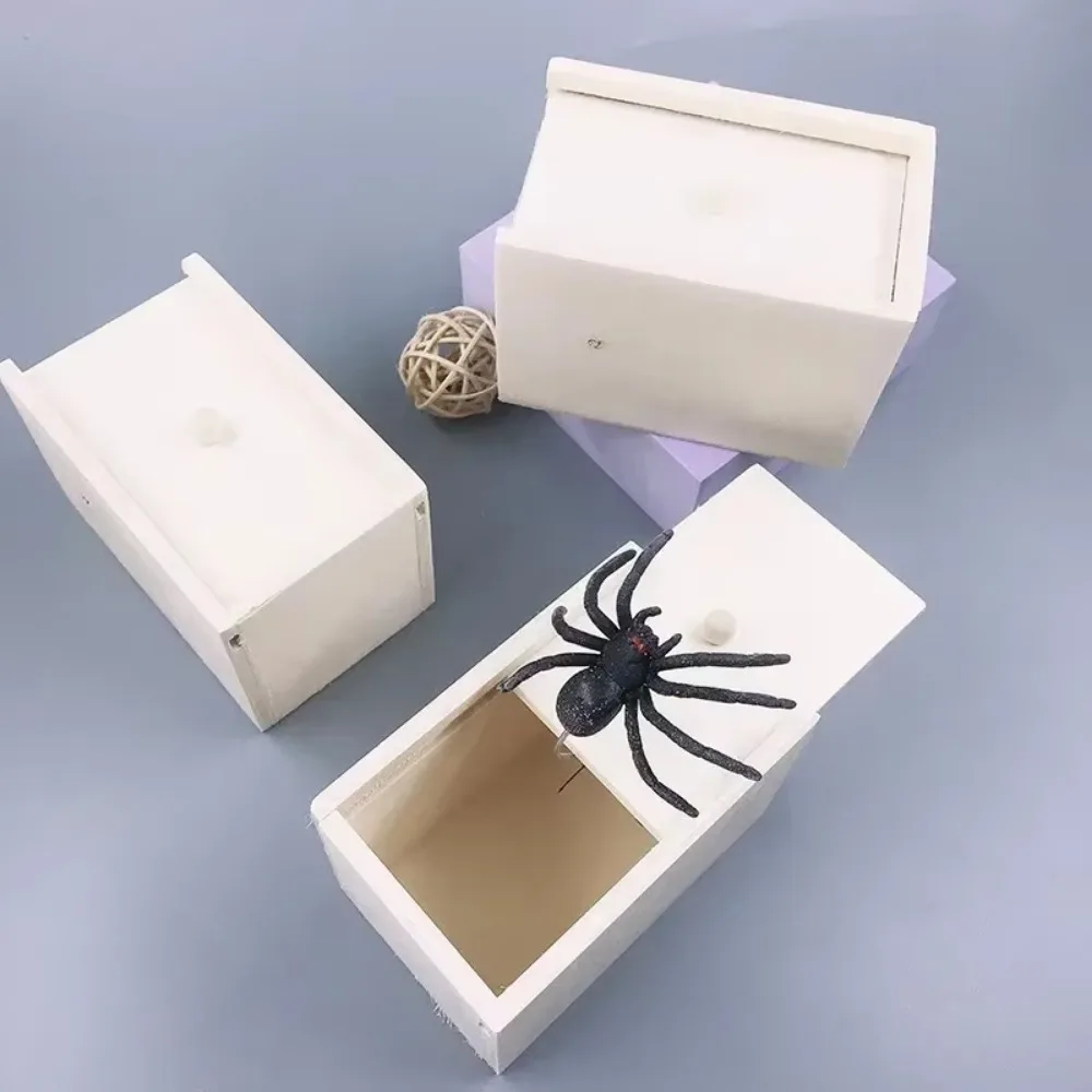 2025 new Trick Spider Funny Scare Box Wooden Hidden Box Quality Prank Wooden Scare Box Fun Game Prank Trick Friend Office Toys