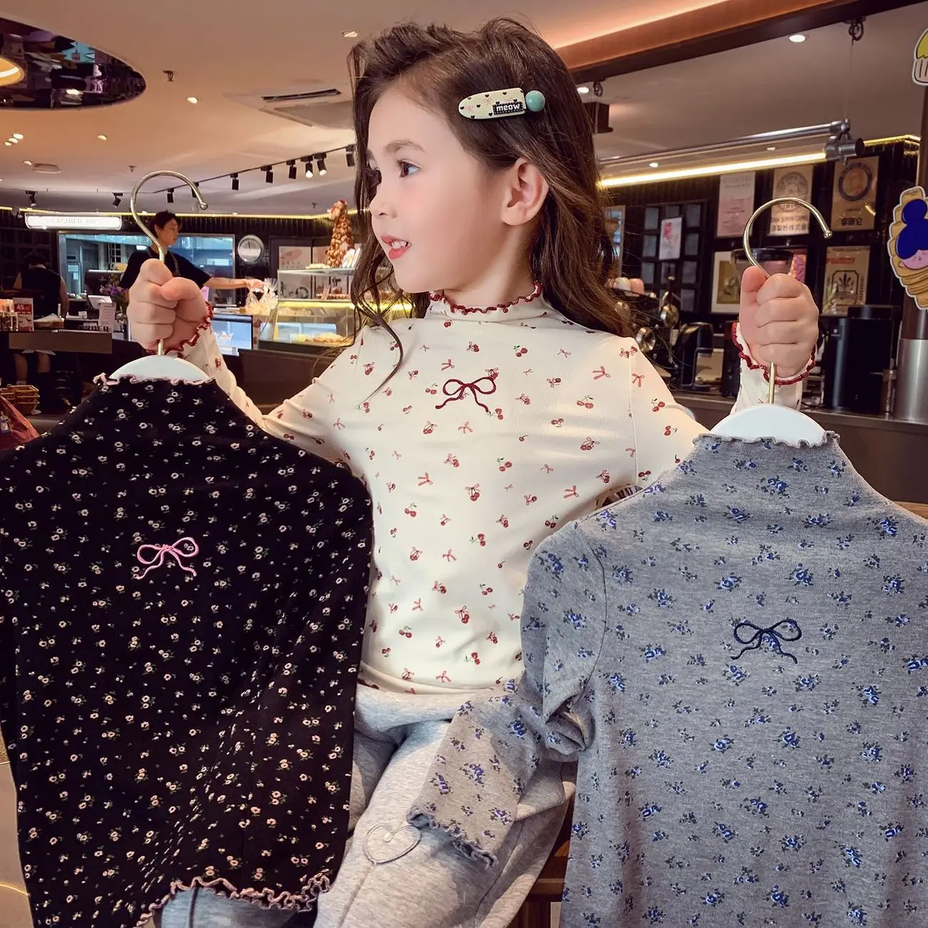 2026 Girls Undershirt Fall 2026 New Stylish Kids Top Print Bow Knot Little Girl Versatile Long Sleeve