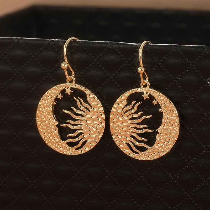Vintage Bohemian lace leaf cutout pendant flake earrings for holiday gifts for women