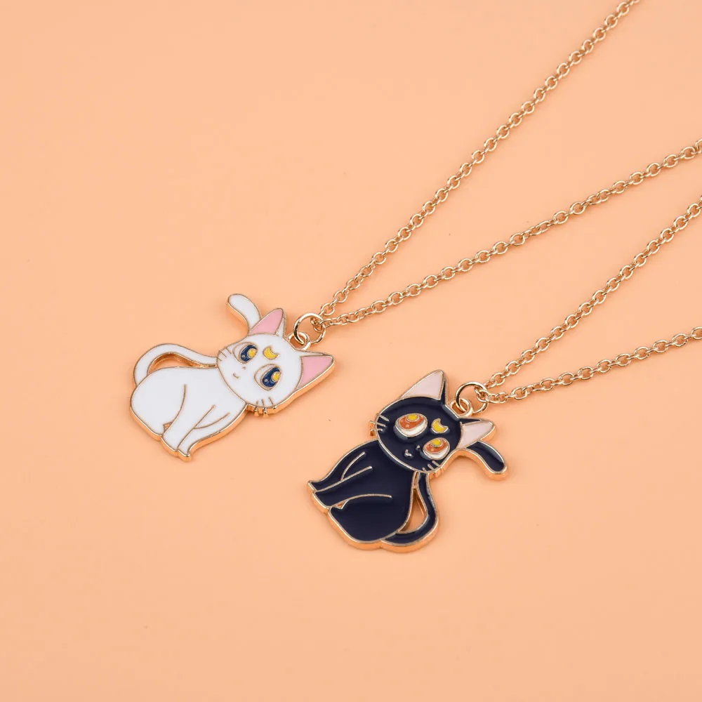Lovecryst 2Pcs/set Cute Black White Cat Alloy Drop Oil Best Friend Necklace for Kids Girls Fashion Friendship Gifts