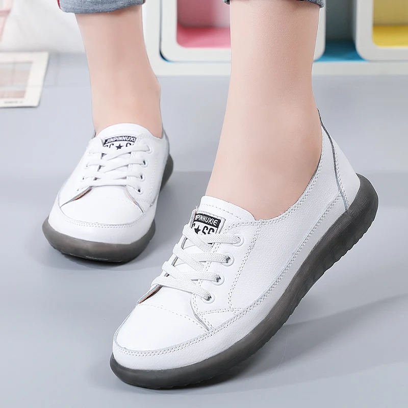 New leather single shoes women sports casual flat shoes soft soles comfortable lace-up women\'s shoes all fashion students