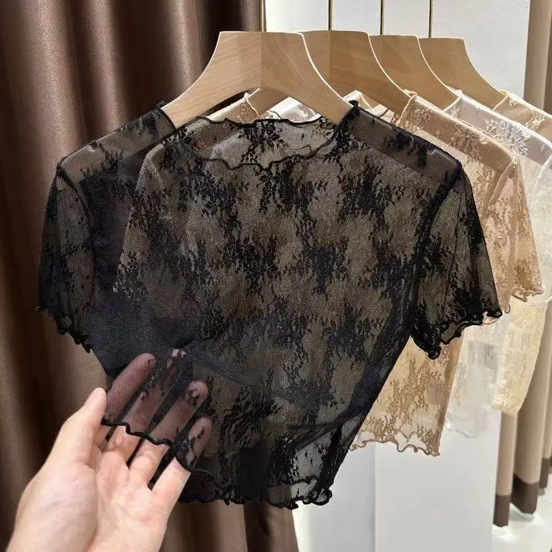 Kurzärmeliges T-Shirt mit Holzohren-Spitzenkante und hohlem Spitzenmuster, Damen-Trägerrock mit Anti-Licht-Effekt, kurzes Oberteil aus Eisseiden-Mesh – Detail 1