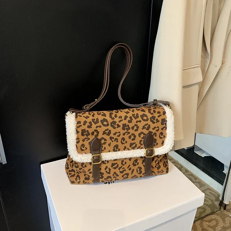 

Underarm Commuting Bag for Women Large Capacity 2024 New Autumn and Winter Casual Shoulder Bag Leopard Print Versatile Tote Bag