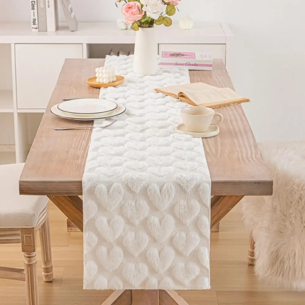 Love Heart Valentine's Day Table Runner Soft Tablecloth Romantic Solid Color Cheese Cloth Table Setting