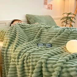 Winter Warm Blankets Fluffy Blanket for Bedroom Comfortable Blankets Soft Bed Covers Solid Color Autumn Bedspread Bed Suppiles