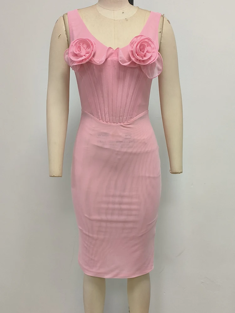 Damska szykowna różowa obcisła sukienka z odkrytymi ramionami gorset gorset kwiatowe ozdoby elegancka i stylowa wysokiej jakości sukienka na imprezę