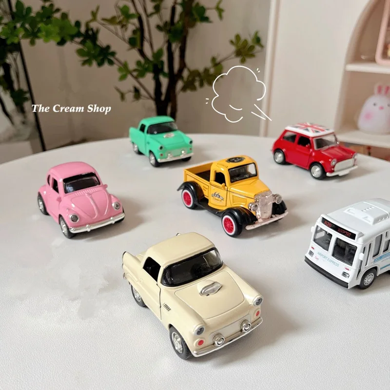 1:36 Mini Beetles Alloy Cute Car Model Diecast Metal Toy Vehicles Car Model Simulation Sound and Light Collection Childrens Gift