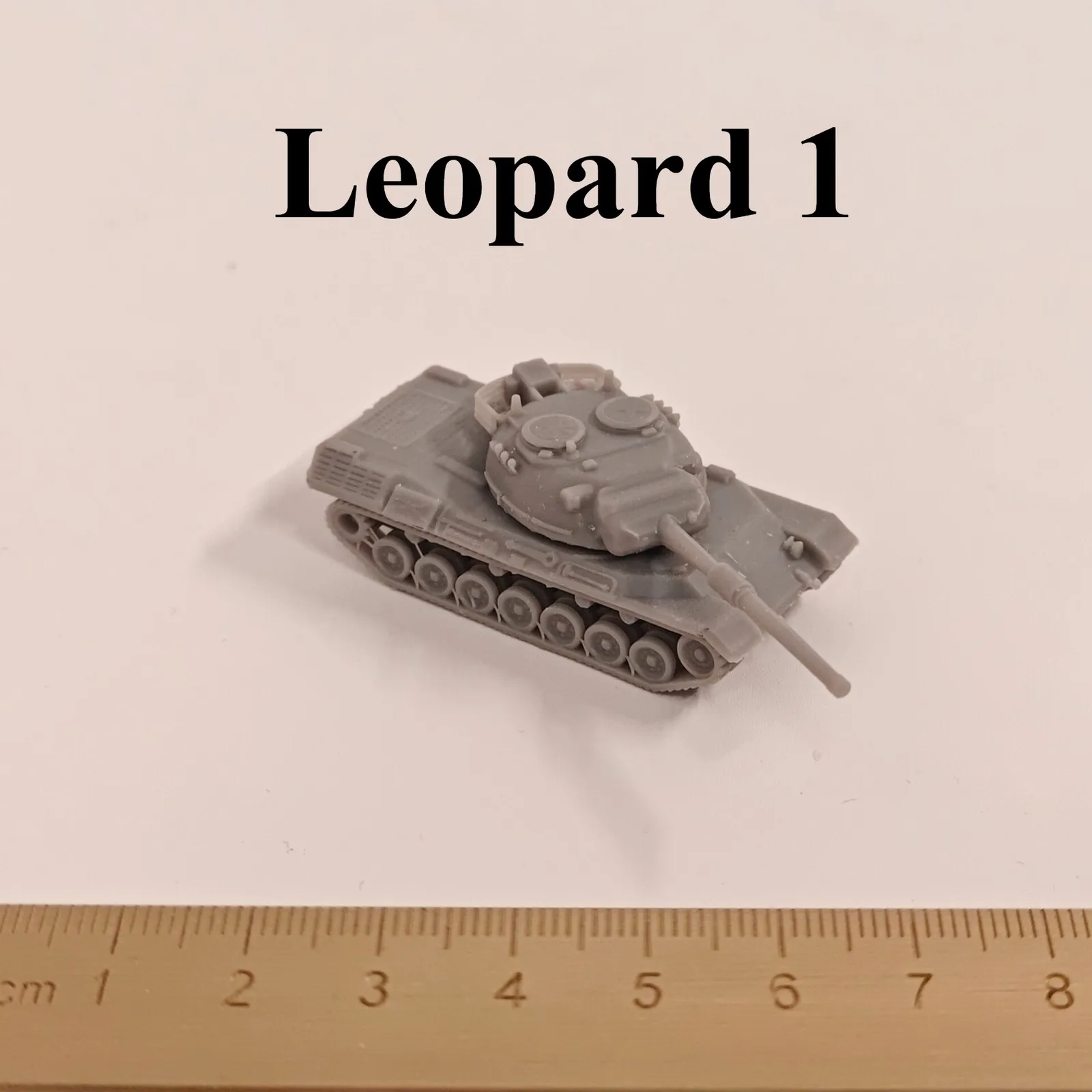 

German Leopard 1 Main battle tank,3D Printed,1/144 Scale Mini Tank Model,Resin,Paintable