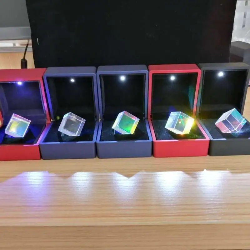 

37me Color Prism Square Prism Color-Collecting Prism.