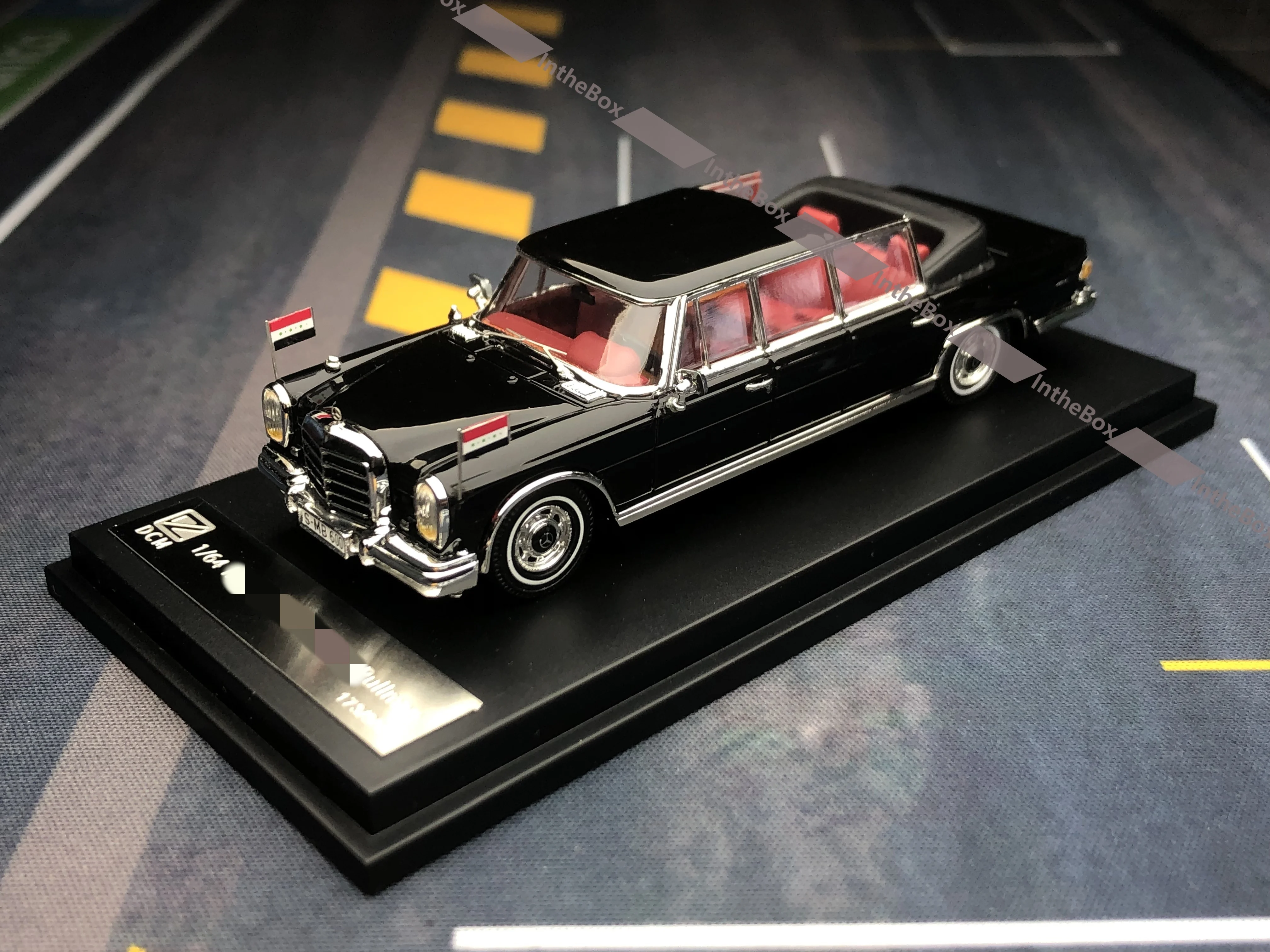 

DCM MB Pullman S600 1/64 Diecast Model Car Super Car Limited Edition