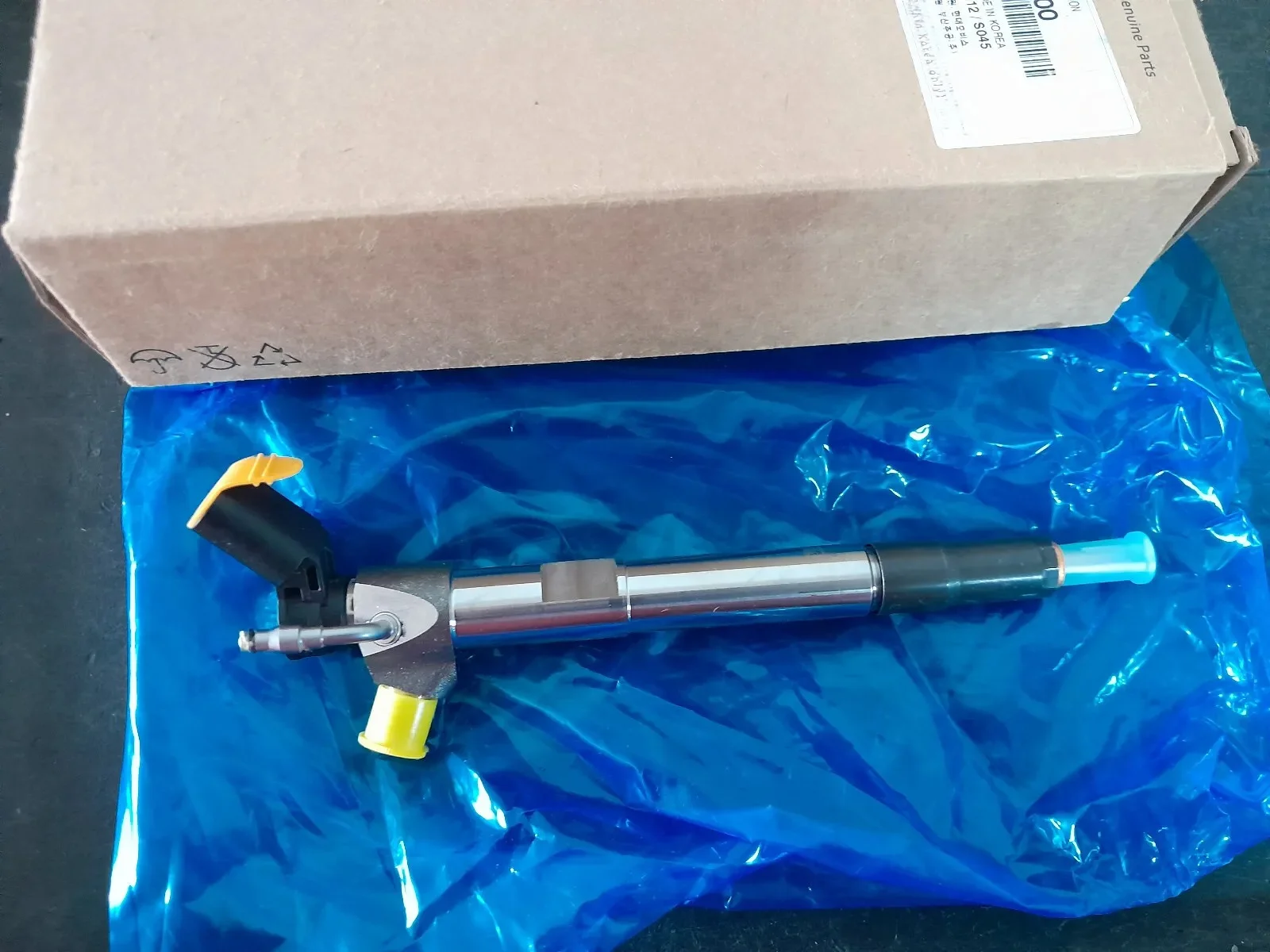 

33800-2U000 New Diesel Fuel Injector For Hyundai Tucson Kona Kia Sportage MK4 2017-2021 1.6L CRDI 33800 2U000