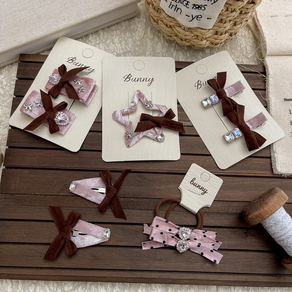 

2 шт./лот, бархатная заколка с бантом «Любовь», заколки для волос, головные уборы, челка, боковой зажим, детская заколка для волос, заколка для волос, аксессуары для волос для девочек, головной убор