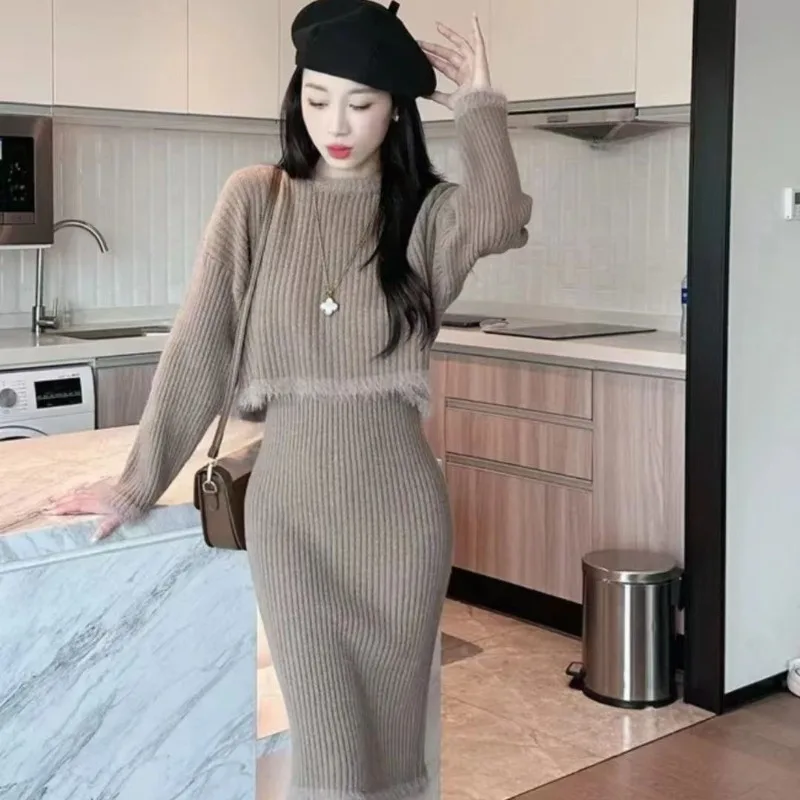 

Высококачественный модный комплект, новый осенне-зимний комплект из двух предметов, женский свитер, платье-бретелька, маленькая ароматная стильная юбка-мешок, женская юбка