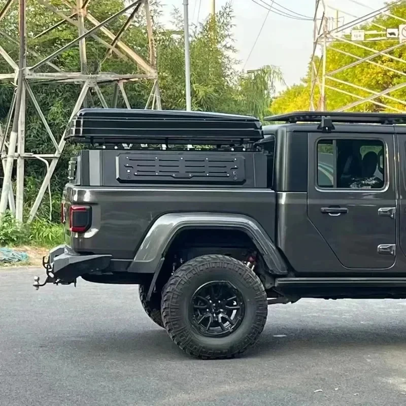 

Waterproof Steel Hardtop Tonneau Cover with 4x4 Pickup Truck Bed