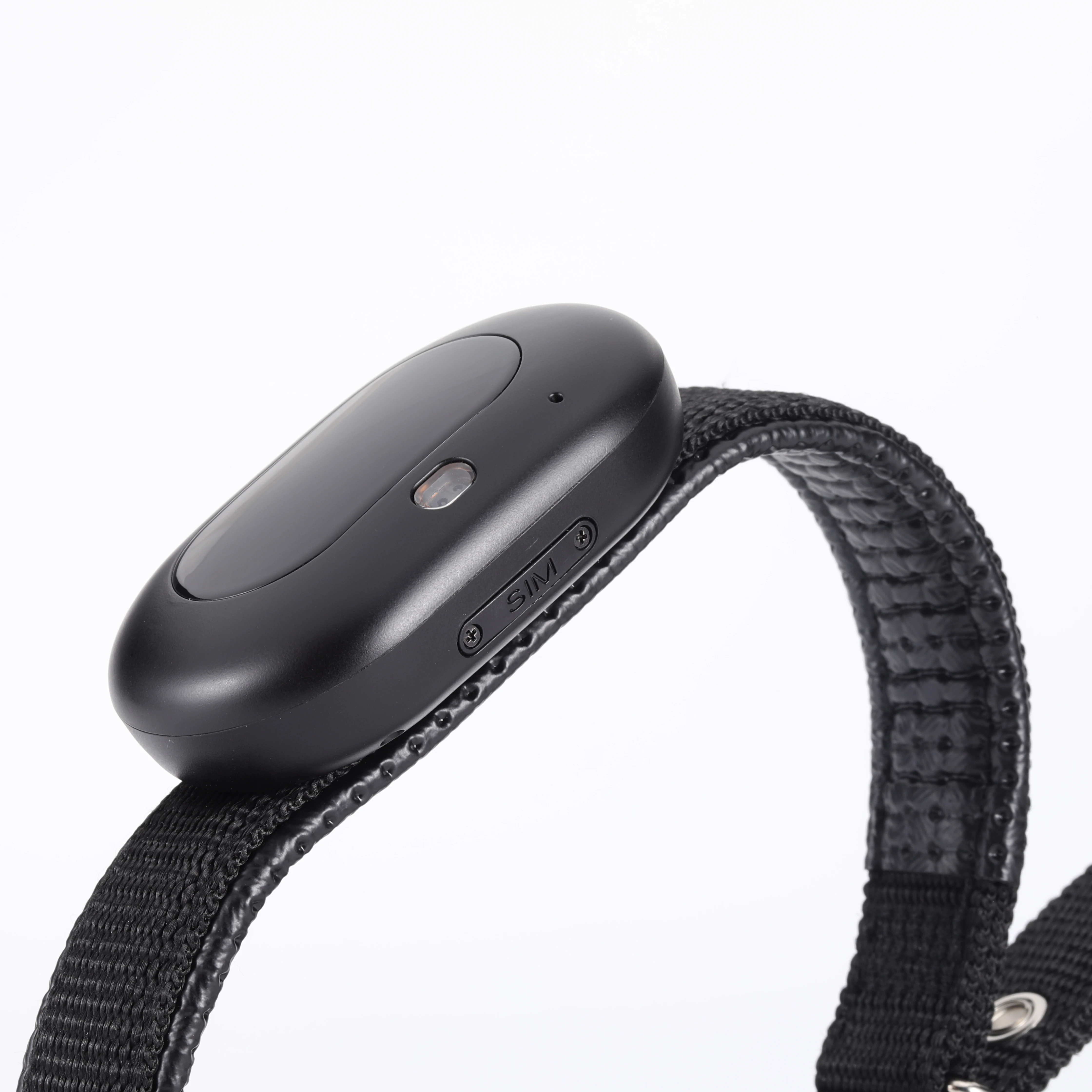 

Pet Smart GPS Mini Anti-Lost Locator Waterproof IP67 Plastic Tracer for Dog Cat Kids Car Wallet Key Collar 4G Tracker