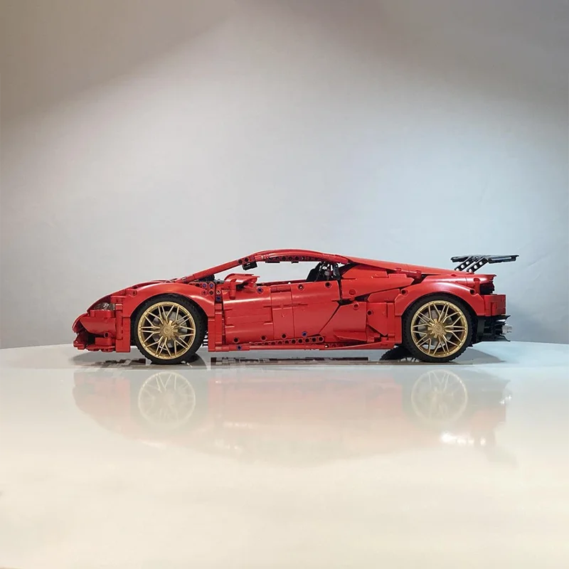 ชุดบล็อกตัวต่อ Lamborghini Huracán V2 แบบกําหนดเองพร้อมประตูเปิด เครื่องยนต์ V10 กระปุกเกียร์สองความเร็ว และระบบขับเคลื่อนแบบมอเตอร์