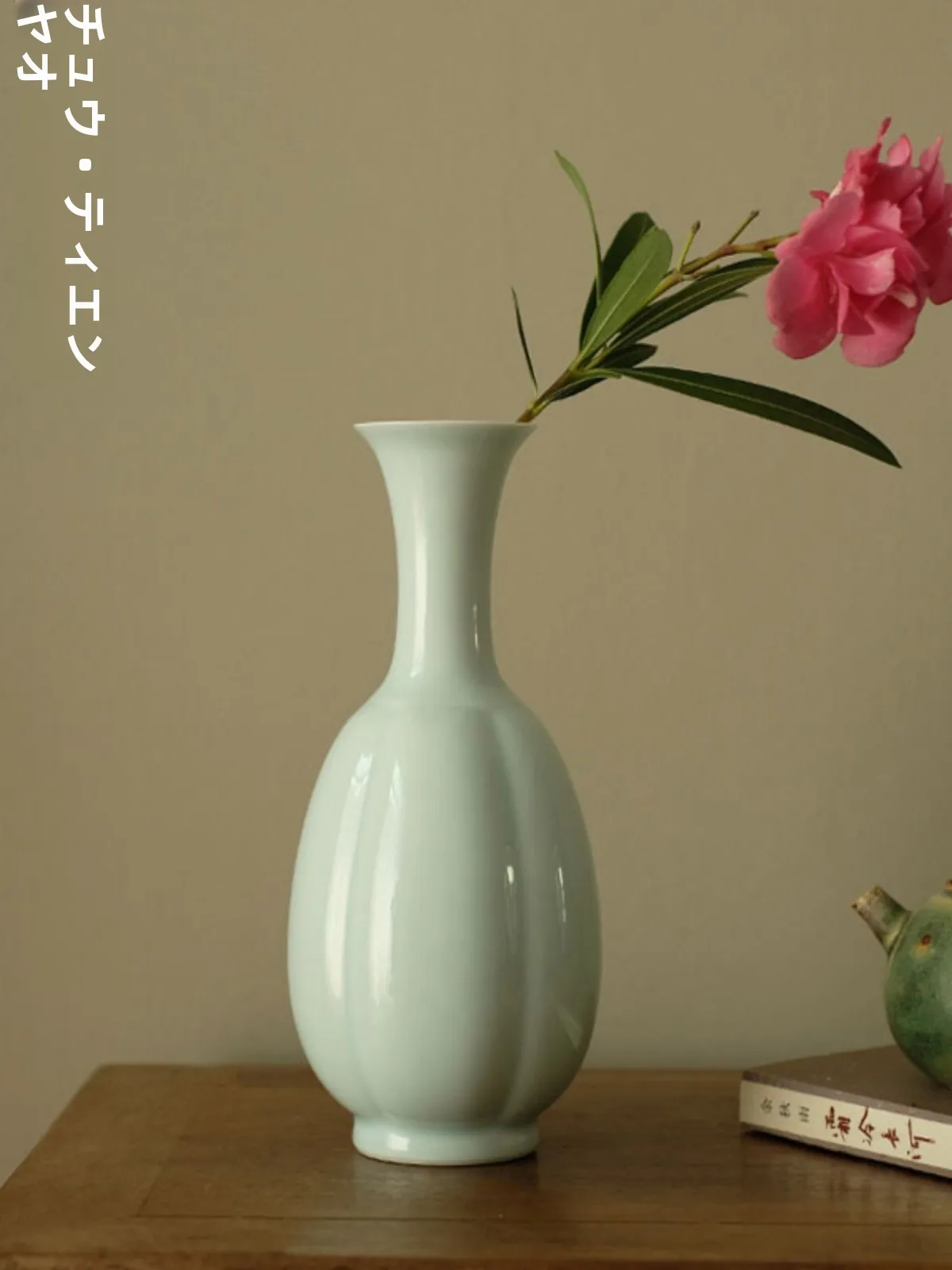 Chinese Zen Style Ceramic Flower Vase Jingdezhen Song Dynasty Imitation Shadow Qing Glaze Gourd Ridge Bottle Home Decorations