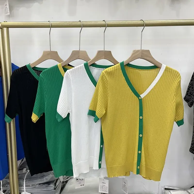 Ice Silk Short Sleeve T-shirt V-Neck Korean Fashion Color Blocking Design Women\'s T-shirt Loose Green Black New Summer 2024 Tops