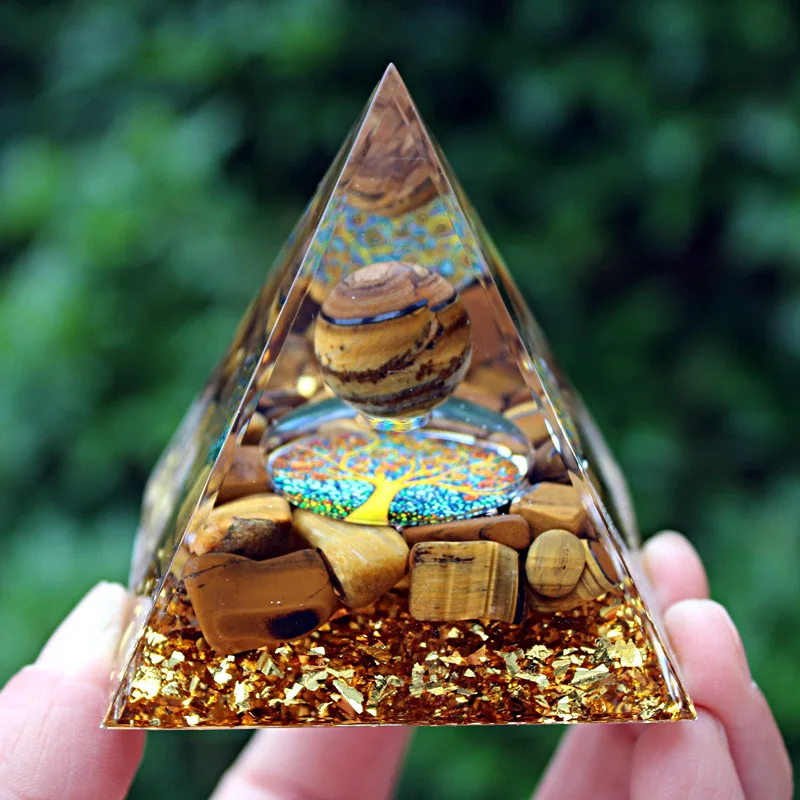 Bursting crystal crushed stone pyramid home resin dripping handicraft table ornament