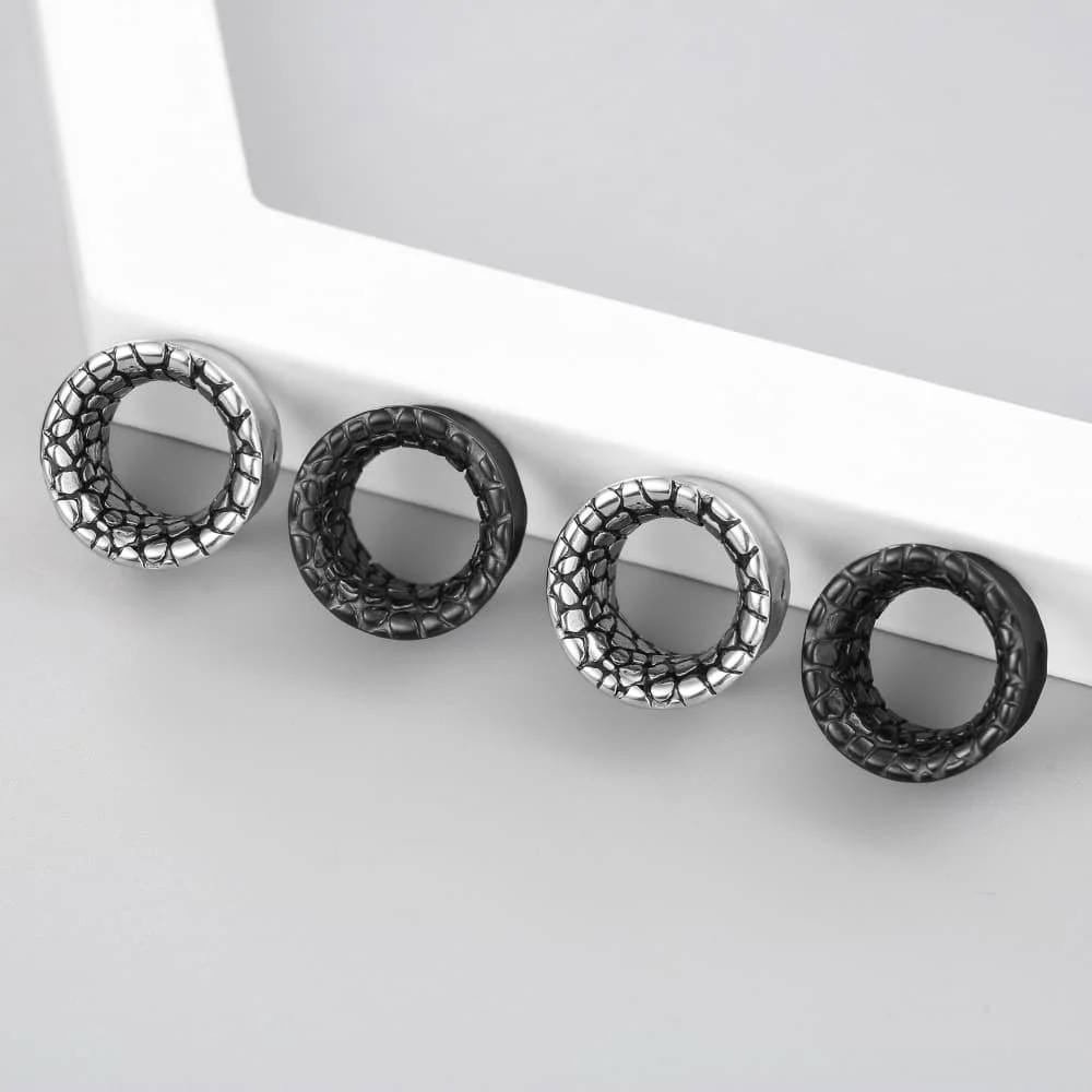 Twolobes 2PCS 316L Stainless Steel Punk Crack Round Ear Gauges Plugs Expander Ear Tunnel Stretcher Piercing Body Jewelry Cool