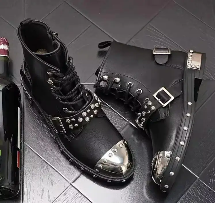Punk Style Metal Toe Rivets Studs Buckle Strap Men Chelsea Boots Black Leather Motorcycle Boots Shoes Man Zapatos Hombre