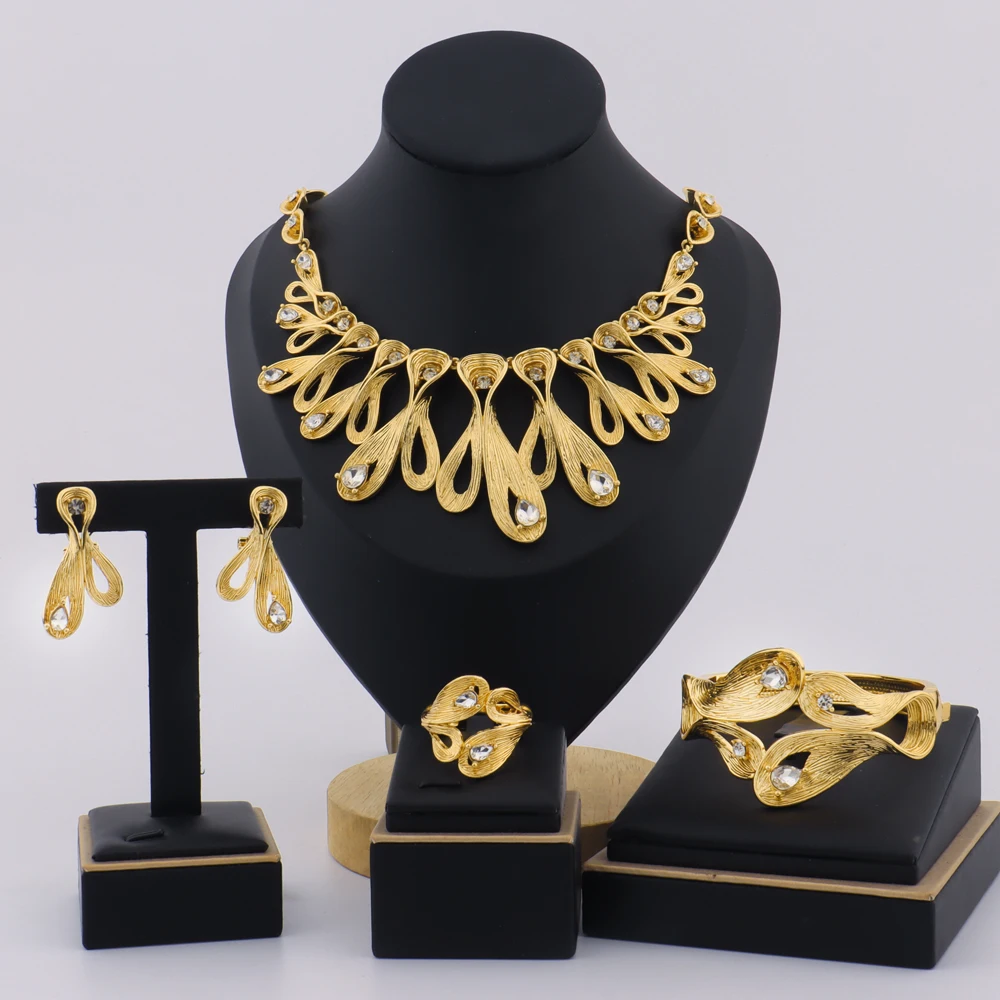 Fashion Gold-Plated Necklace Bracelet Earrings Ring Jewelry Set Luxury Metal Texture Flat Collar Cuban Link Girlfriend Gifts