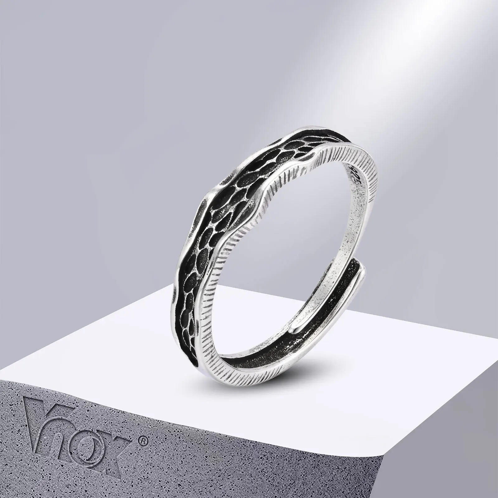 Vnox Retro Wedding Rings for Men,Vintage Silver Color Metal Finger Bands Resizable,Valentine\'s Father\'s Day Birthday Party Gift