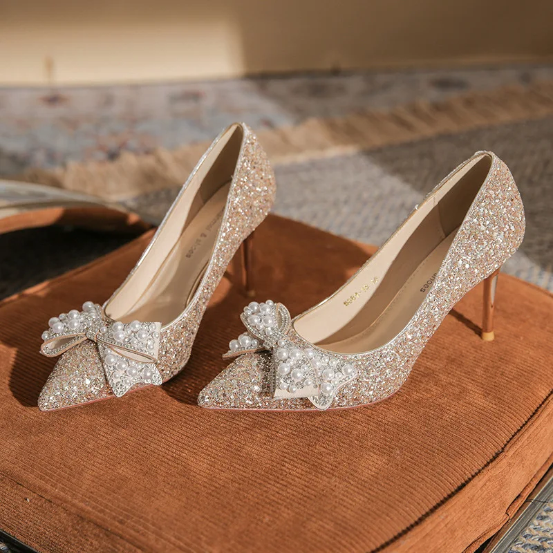 

Женские туфли-лодочки и туфли на каблуке 6-8 см: роскошные свадебные туфли с пайетками, стразами и бантом, модные женские туфли с острым носком на тонком каблуке