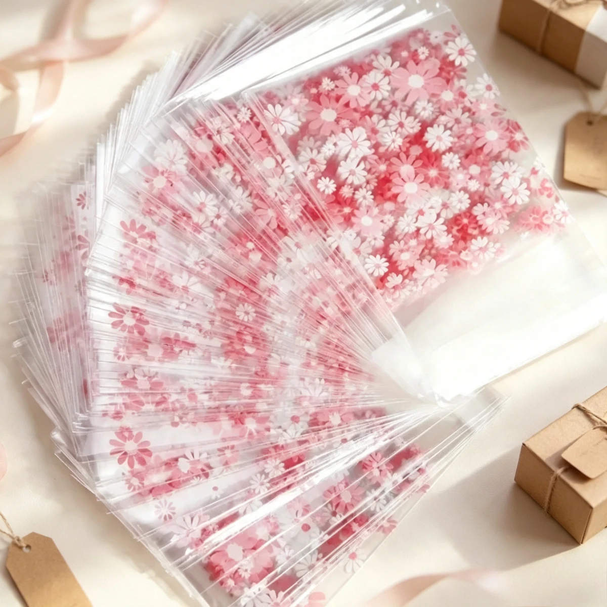 100pcs Clear Self Sealing Bags Pink White Daisy Pattern OPP Plastic Candy Cookie Wrap Floral Gift Packaging Party Favor Supplies