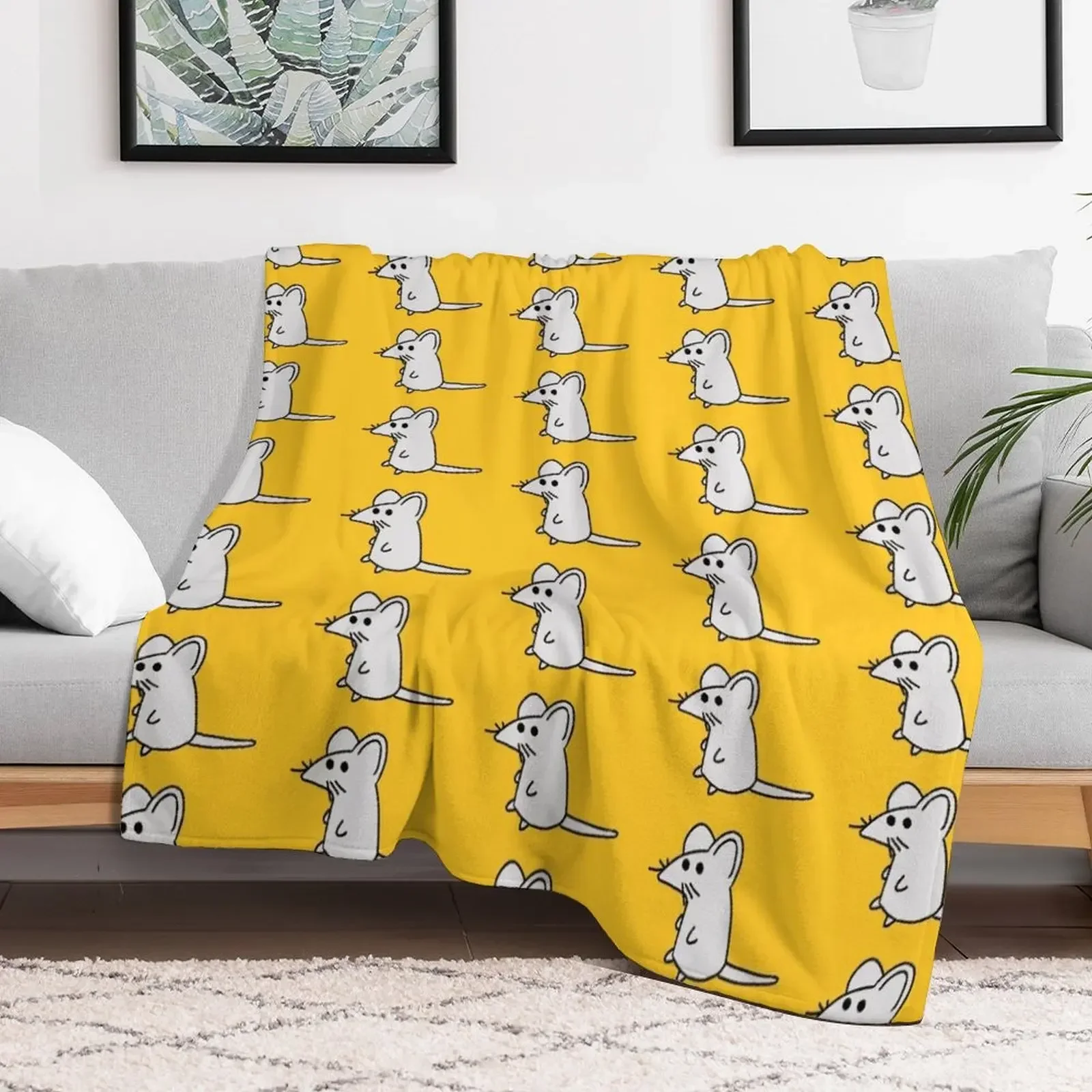 

Sitting Mouse Throw Blanket Blankets For Bed Single Hairys Luxury Throw Blankets Fashion Sofas Soft Blankets