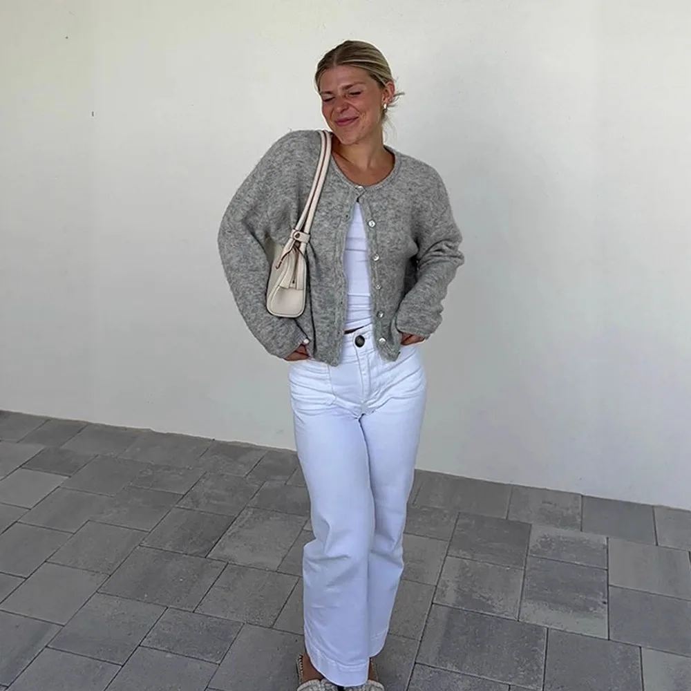 

Элегантный нежный однотонный свитер с длинными рукавами на одной пуговице, женский осенне-зимний новый стиль, европейский и американский стиль