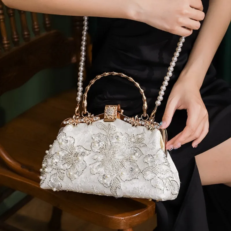 

Johnature Pearl Embroidered Handbag 2024 New Antique Cheongsam Banquet Women Chain Bag Versatile Elegant Lady Shoulder Bags